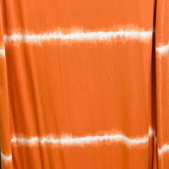 139. WOMENS CHICO’S 2/L DETAIL SKIRT - Picture 5 of 6